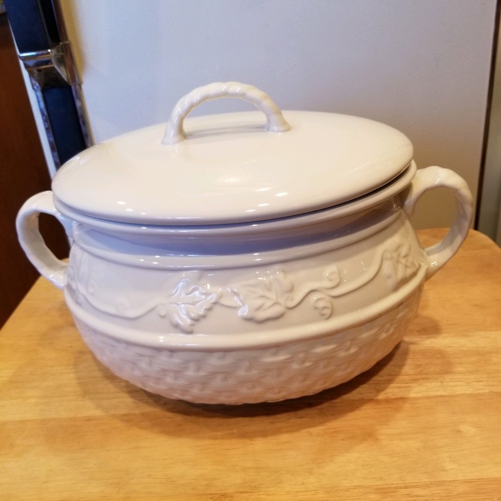 Home & Garden Party Stoneware Bean Pot - Veranda